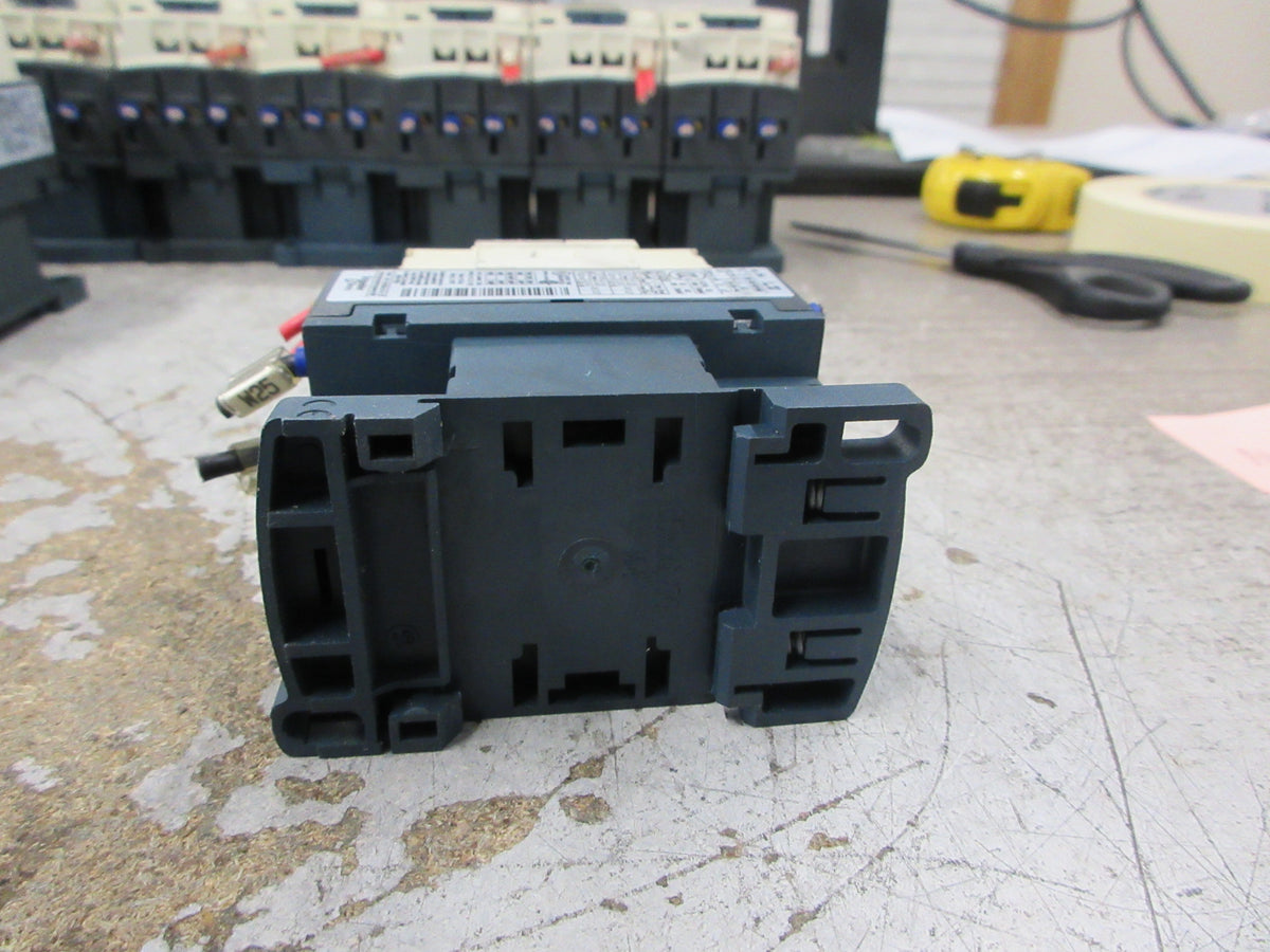 Telemecanique Contactor LC1 D09 24V Coil 25A Used