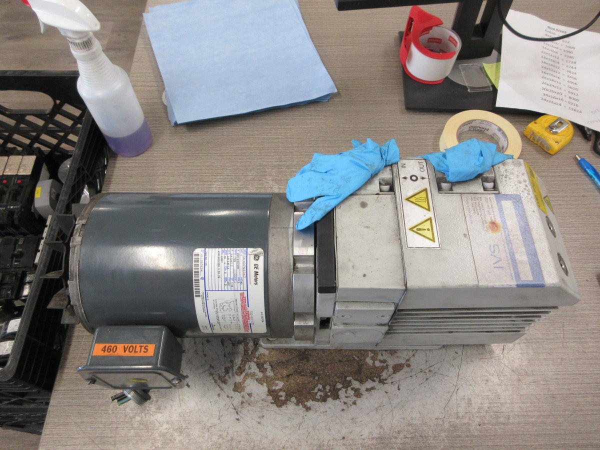 Leybold Trivac Vacuum Pump D8B 8 m3/h 1HP 1725RPM 208-230/460V 3P Used