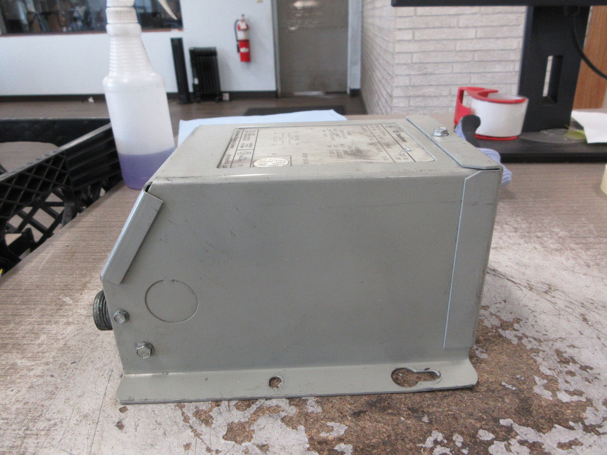 GE 3R Transformer 9T51B0008 0.500KVA Pri: 240/480V Sec: 120/240V 60Hz 1Ph Used