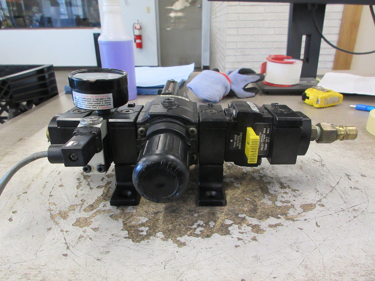 Norgren Filter Regulator II 2 GD Range: 0-160 PSI Used