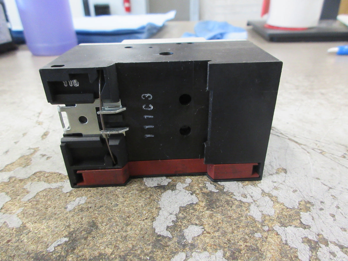 Siemens Manual Motor Protector 3VU1300-1MM00 Trip: 10-16A Used