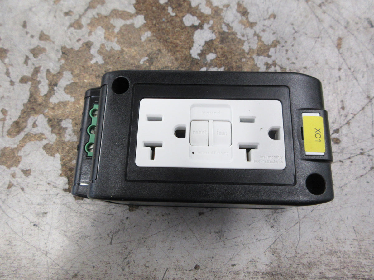 Murr Duplex Receptacle 67981 20A 125V Used