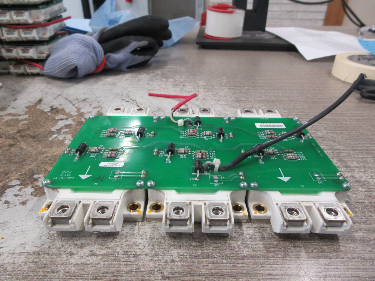 Eupec IGBT Module 101073853.001 Rev. 1 (3) FF300R12ME3 Used