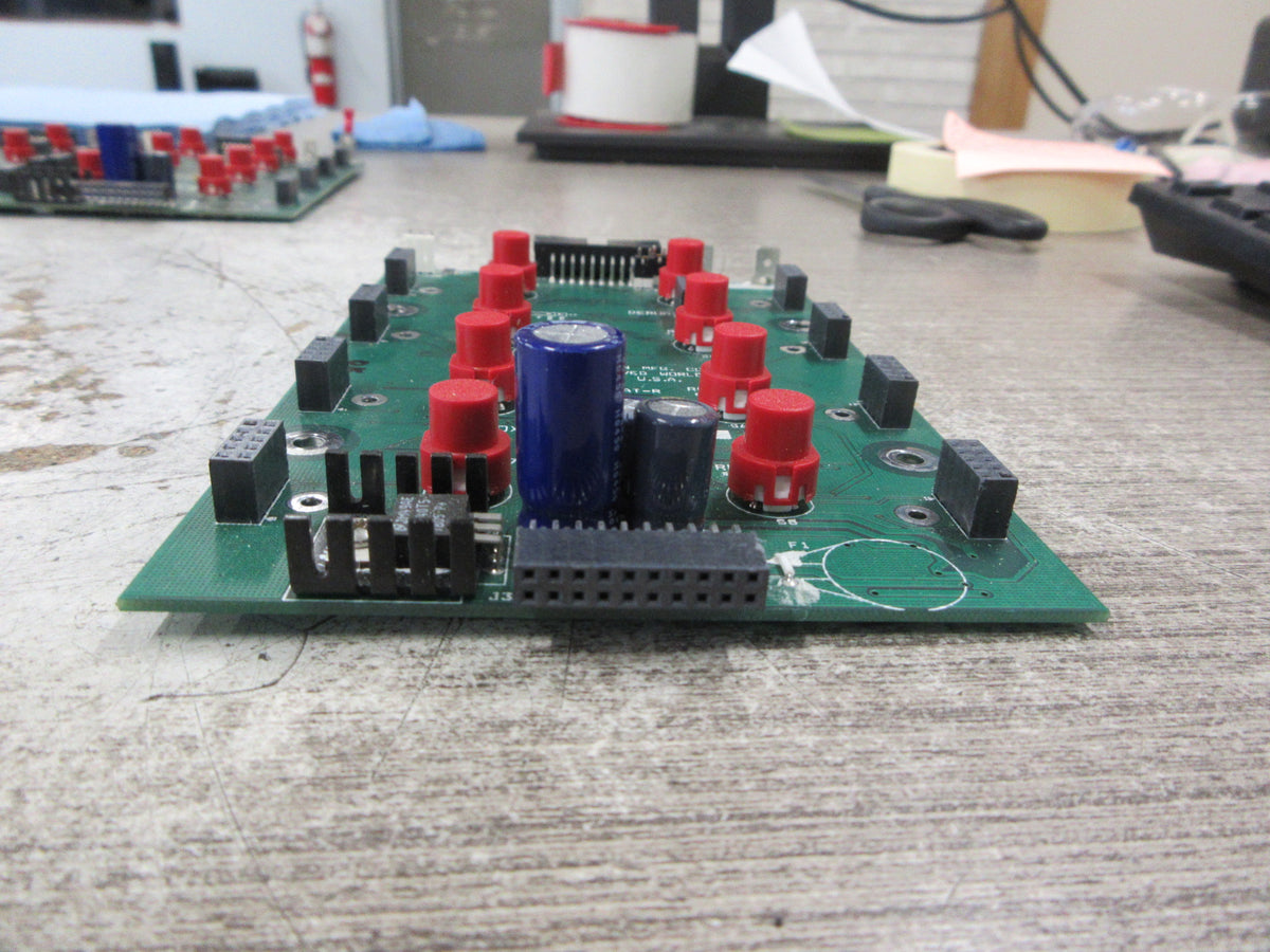 Leviton Z-Max Relay Bus Board OX-70123-00-00-01 Rev. G Used