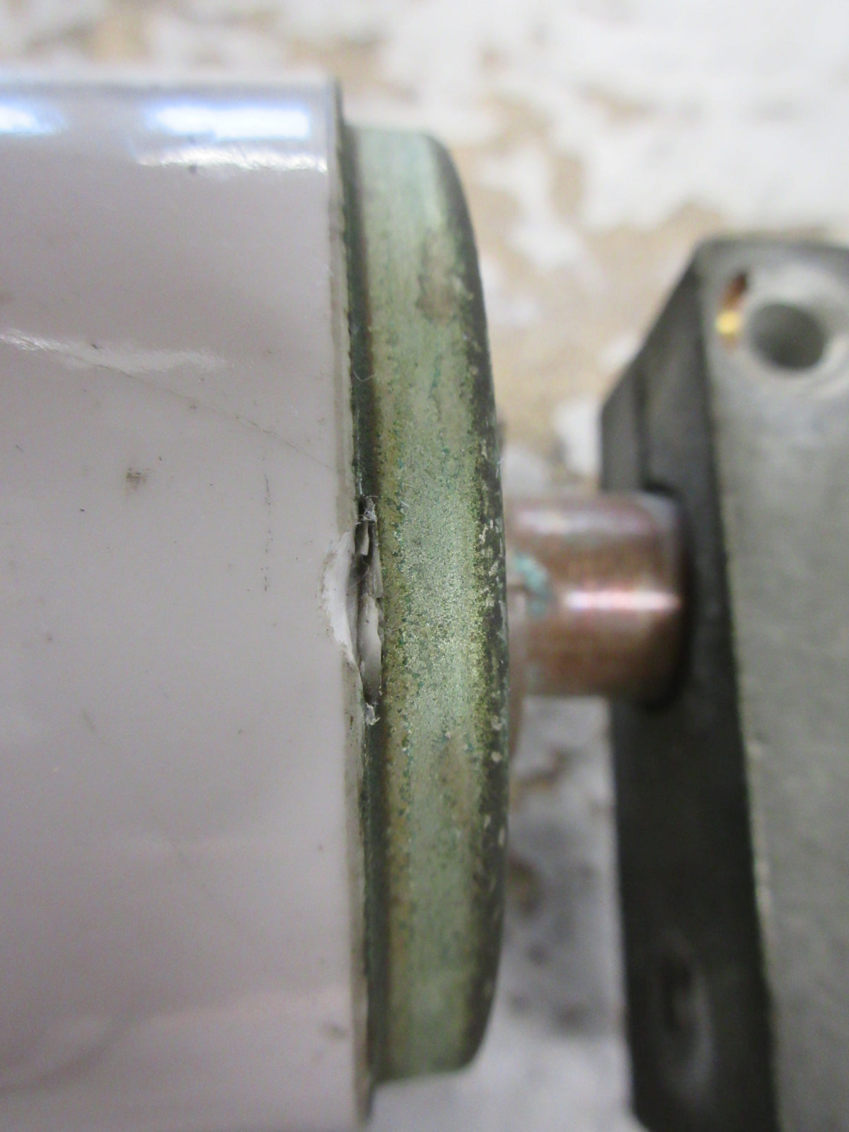 Square D Vacuum Bottle 51034-058-50 *Chipped Insulator* Used