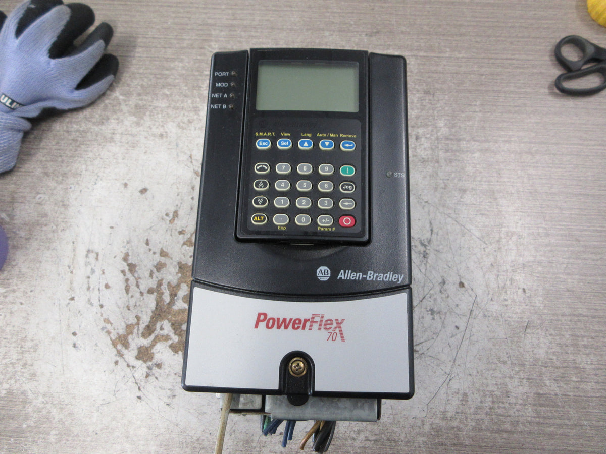 Allen-Bradley PowerFlex 70 AC Drive 20AD2P1A0AYNNNC0 Ser. A 1HP 3Ph Used