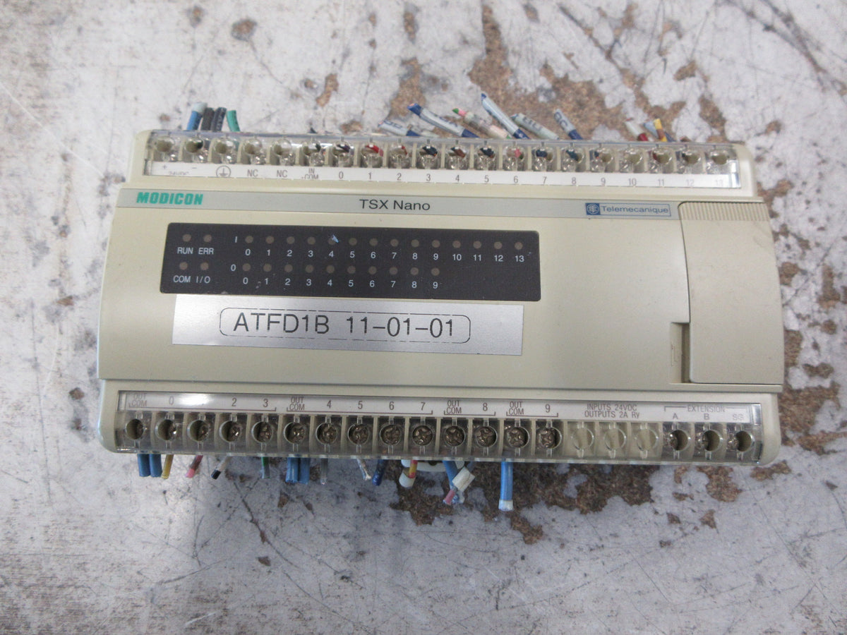 Schneider Automation Modicon TSX Nano I/O Module TSX 07 31 2422 PV: 03 Used