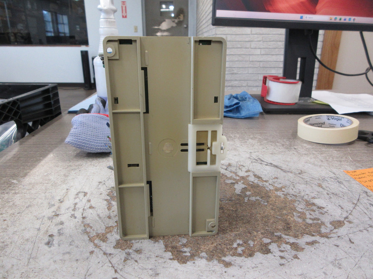 Schneider Automation Modicon TSX Nano I/O Module TSX 07 31 2422 PV: 03 Used