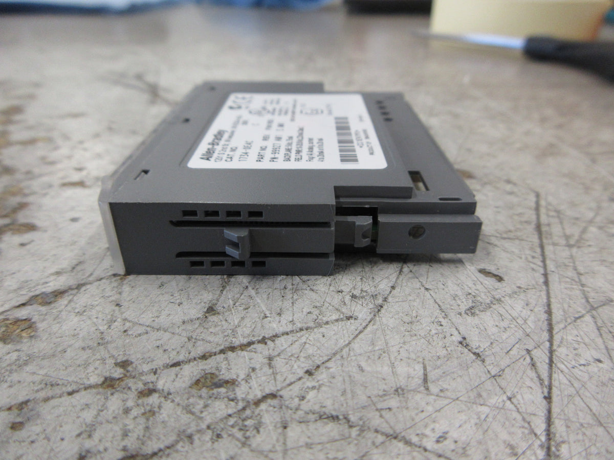 Allen-Bradley Analog Output Module 1734-0E4C Ser. C Rev. A01 F/W Rev. 3.001 Used