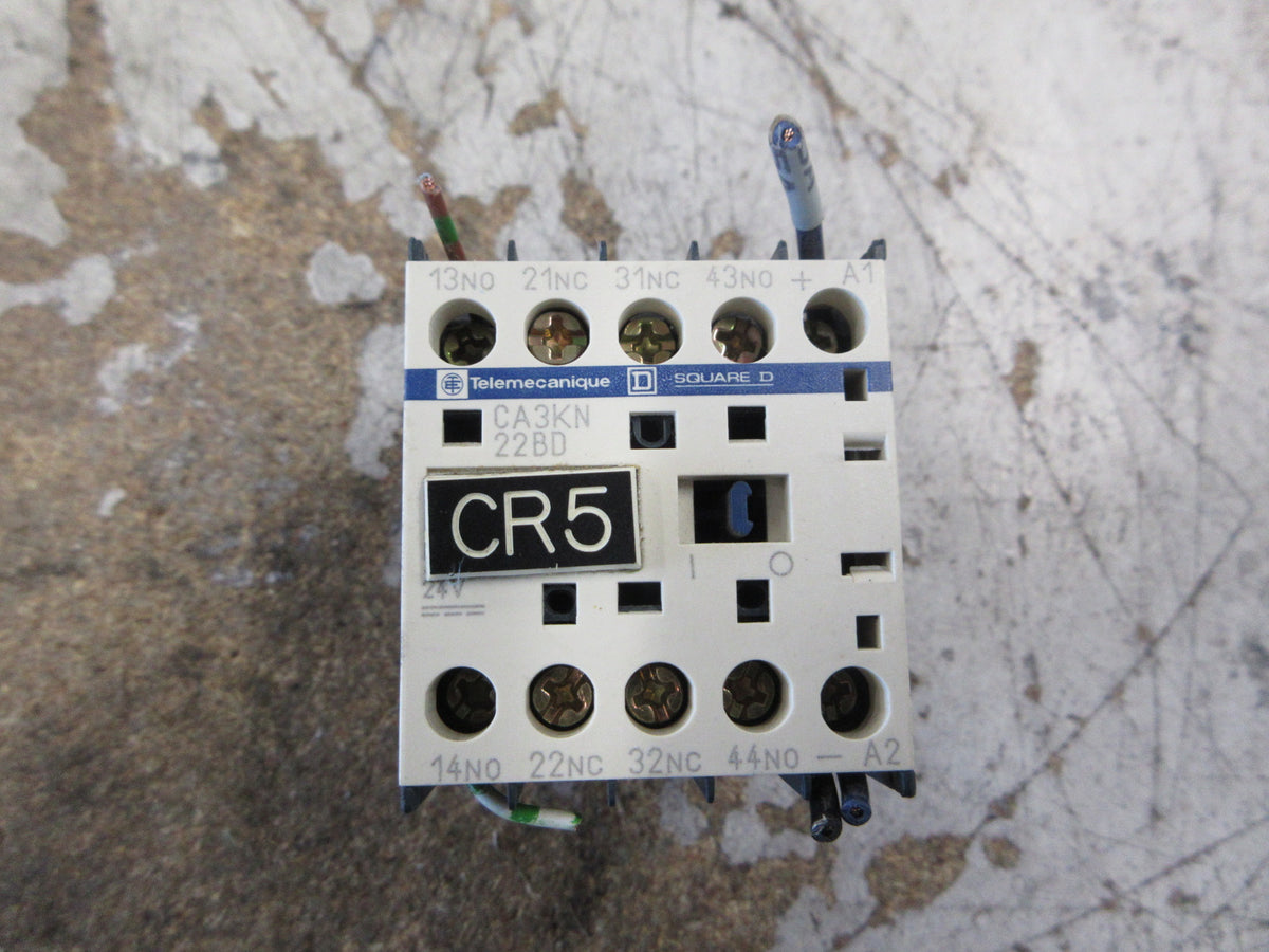 Telemecanique Contactor CA3KN 22BD 24DC Coil Used