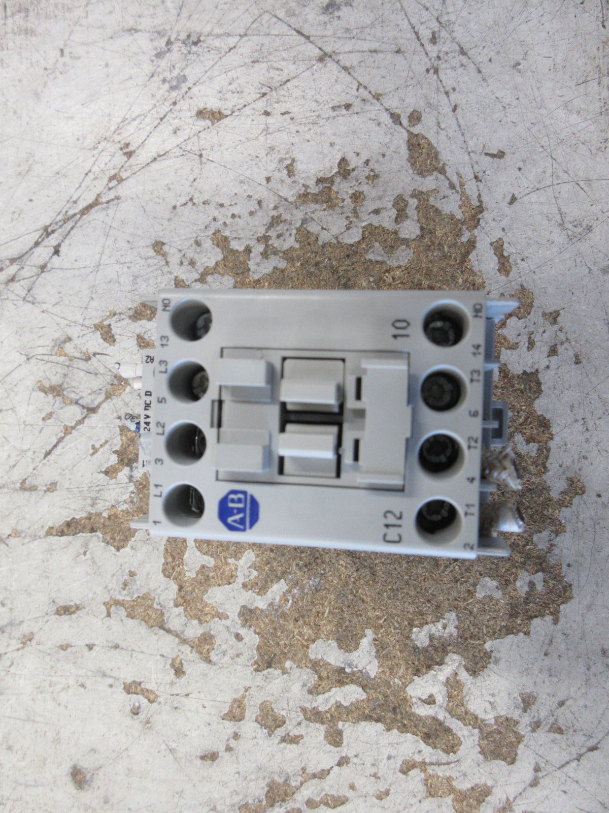 Allen-Bradley Contactor 100-C12D*10 Ser. A 24VDC Coil 25A 600V Used