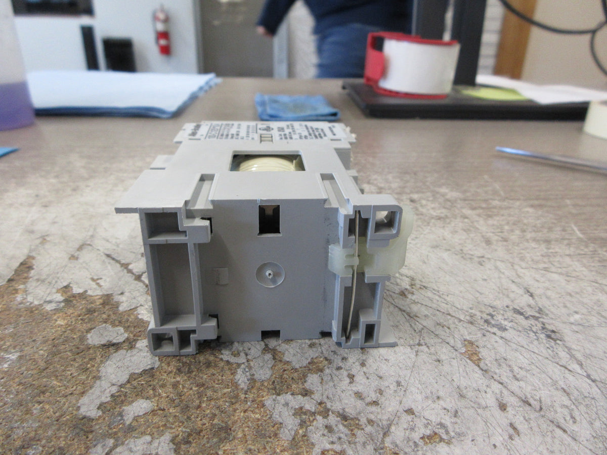 Allen-Bradley Contactor 100-C12D*10 Ser. A 24VDC Coil 25A 600V Used