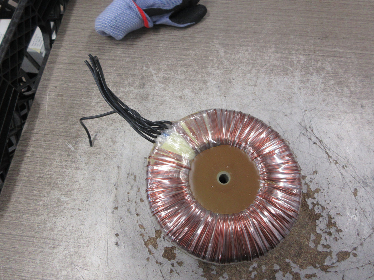 Optelec Isolating Transformer 34000375WA_AD 1050VA Pri: 480V Sec: 120-230V Used