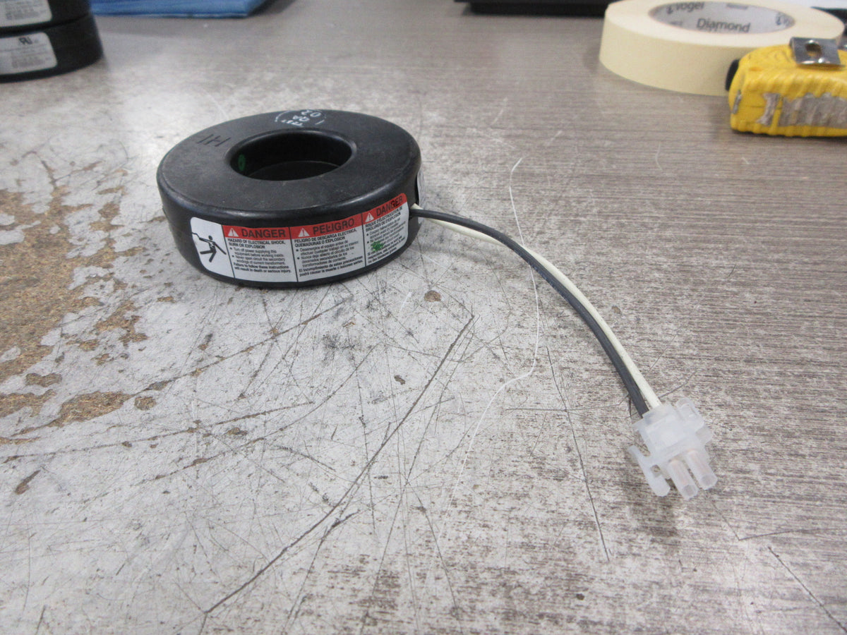 Square D Current Transformer 5NR-301-002 Ratio 300:5A 600V 50-400Hz Used