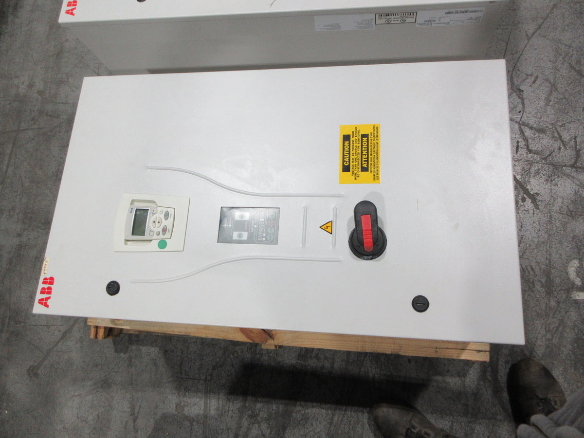 ABB ACH550 AC Drive W/Bypass ACH550-BC-059A-4+F267 40HP 3Ph Used
