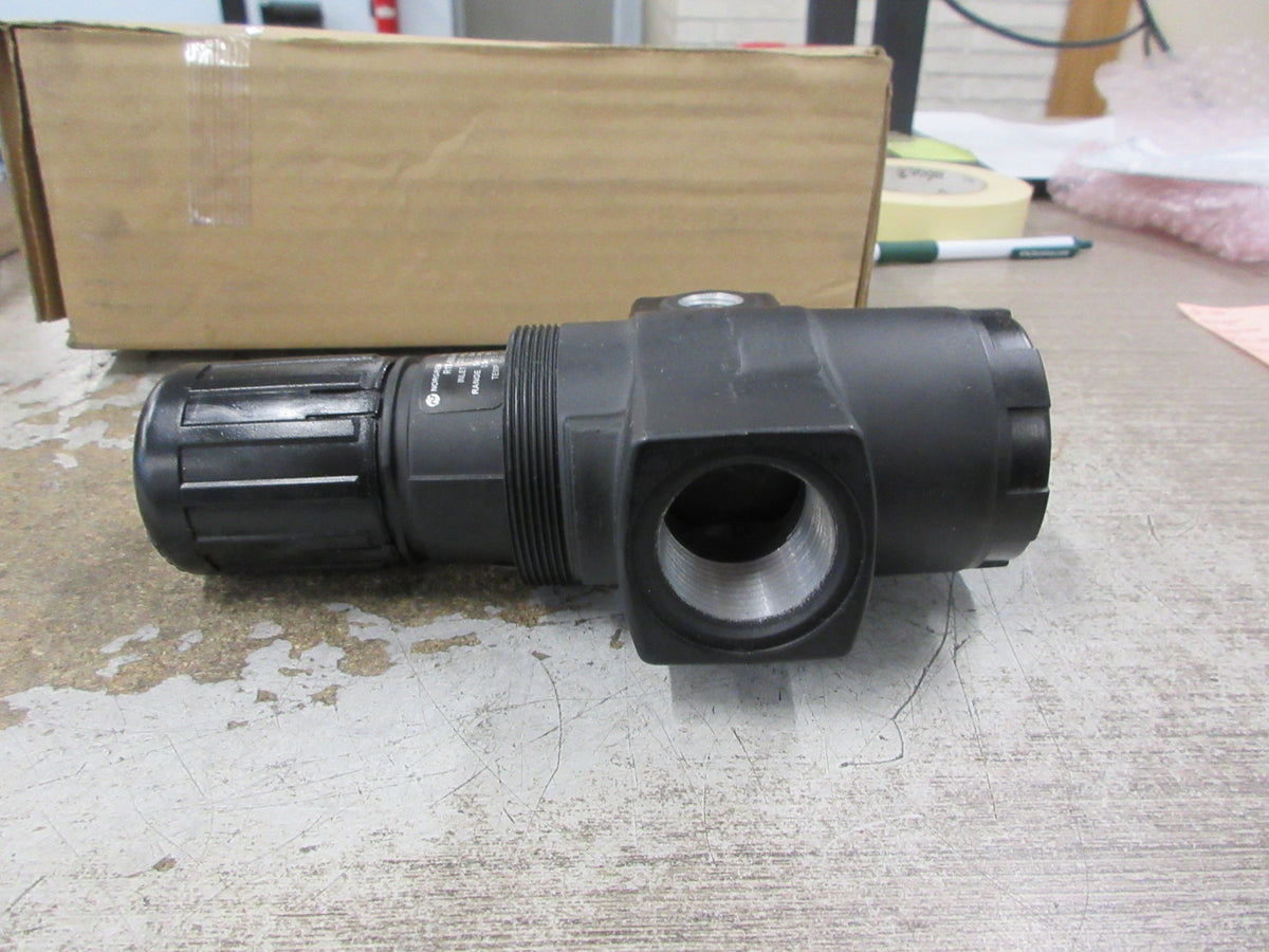 Norgren Regulator R17-800-RNLA New Surplus