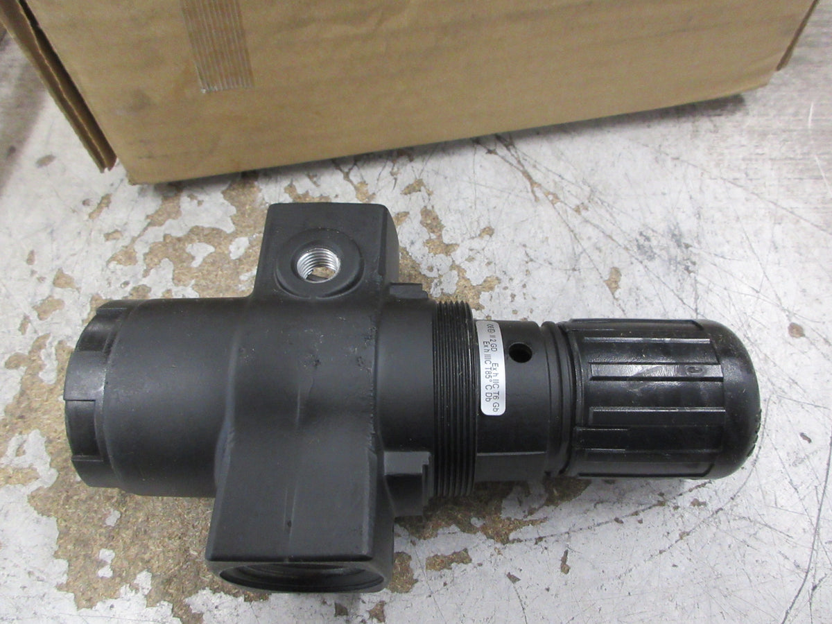 Norgren Regulator R17-800-RNLA New Surplus