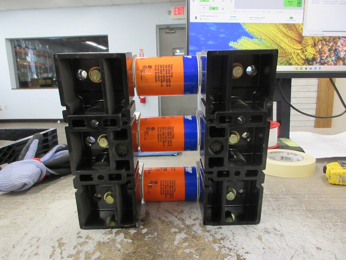 Allen-Bradley Fuseholder 4012056903 400A 600V 3P (3) 300A Fuses Used