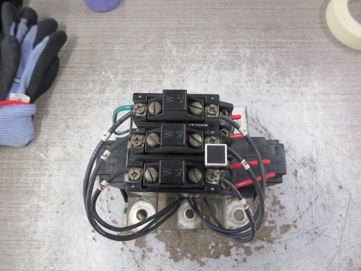 Allen-Bradley Overload Relay 592-TPD300 Ser. A 304A Max Ratio 300:5A 600V Used