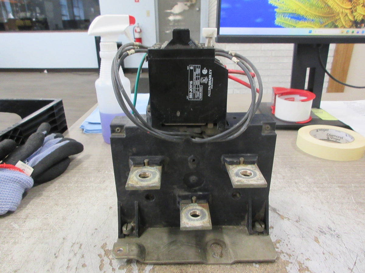 Allen-Bradley Overload Relay 592-TPD300 Ser. A 304A Max Ratio 300:5A 600V Used
