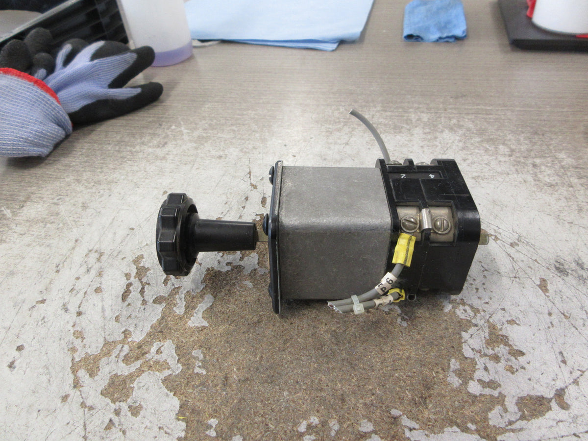 GE Type SPM Rotary Switch 10AA004 Used