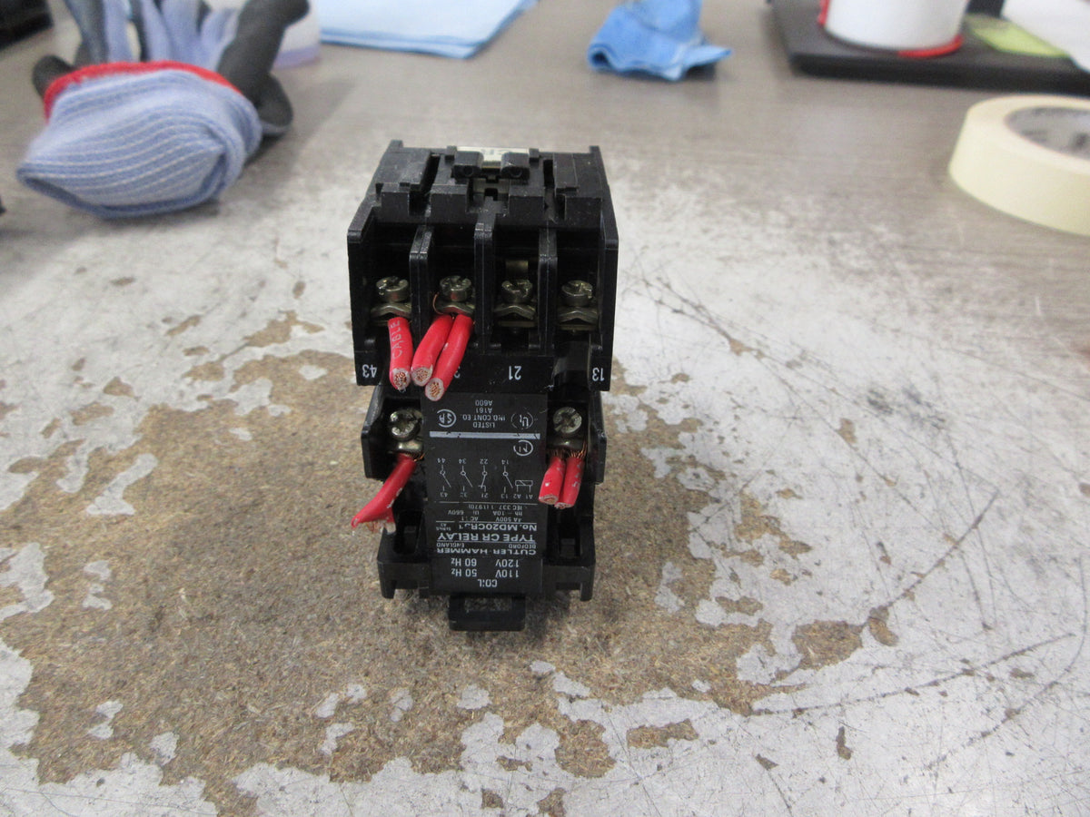 Cutler-Hammer Type CR Relay MD20CR31 480V Coil *Broken DIN-Rail Mount* Used