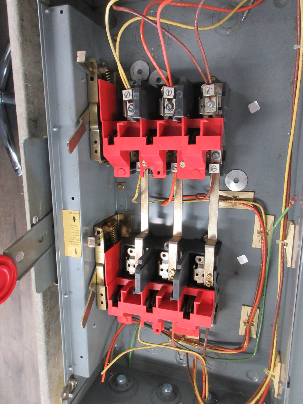 Cutler-Hammer Non-Fusible Double-Throw Safety Switch/Disconnect DT361UGK Used