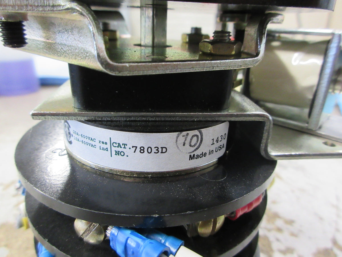 Electroswitch Series 24 Lock-Out Relay Rotary Switch 7803D Used