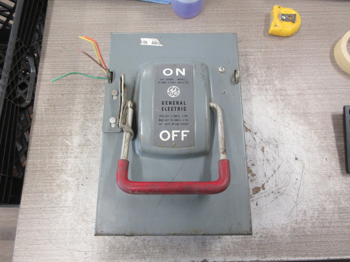 GE Fusible Safety Switch/Disconnect TH3361 30A 600V 3P Used