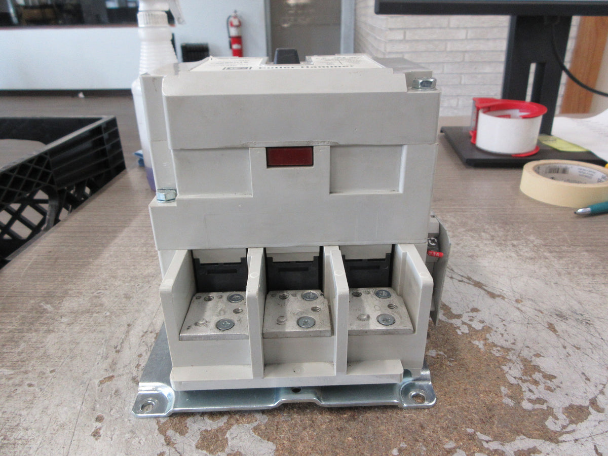 Cutler-Hammer Contactor C825KN10 Ser. A2 120V Coil 200A 600V 3Ph Used