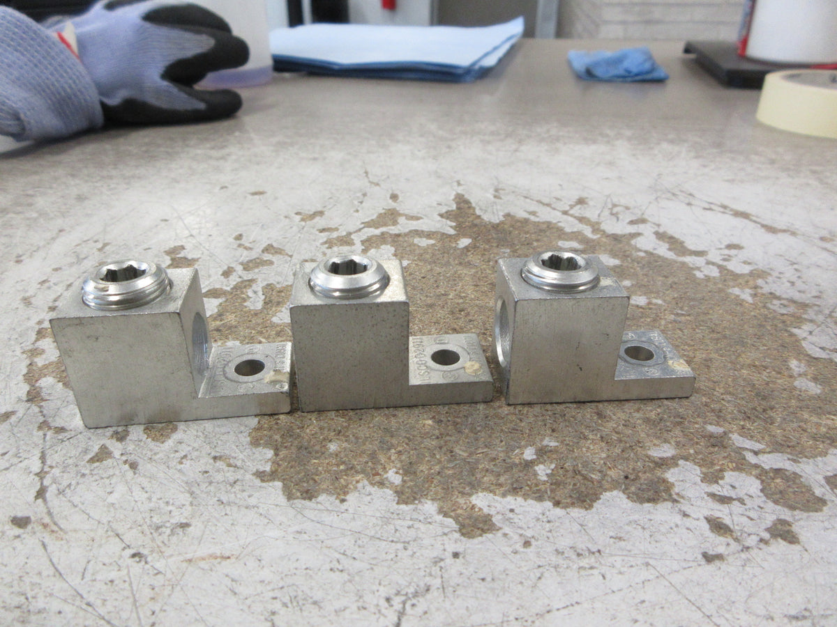Ilsco Mechanical Lug D2911 250MCM-6 *Lot of 3* Used