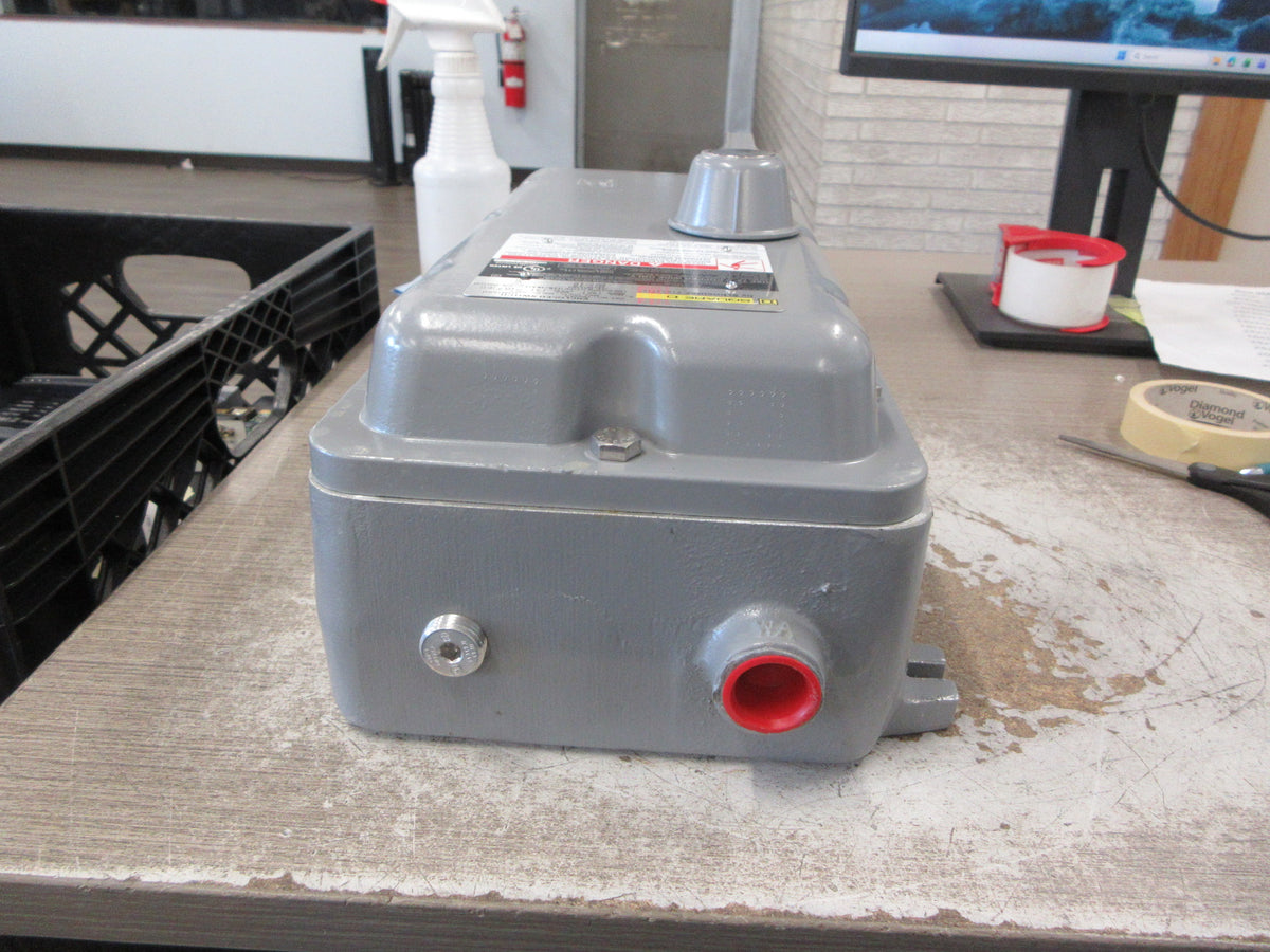Square D Explosion-Proof Enclosed Switch H60XFA Ser. E01 60A 600V New Surplus