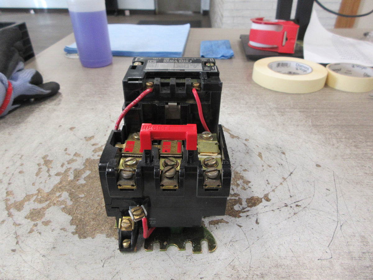 Square D Size 1 Starter 8536 SCO -3 S Ser. A 120V Coil 600 V Used