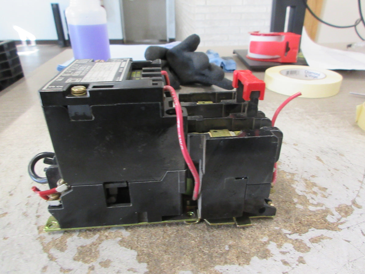 Square D Size 1 Starter 8536 SCO -3 S Ser. A 120V Coil 600 V Used