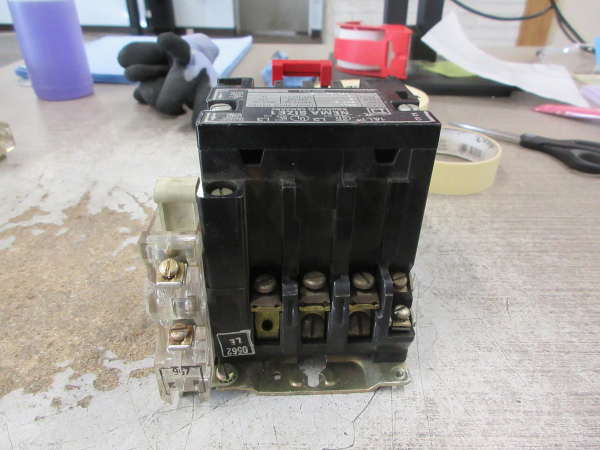 Square D Size 1 Starter 8536 SCO -3 S Ser. A 120V Coil 600V W/Aux Fuse Used