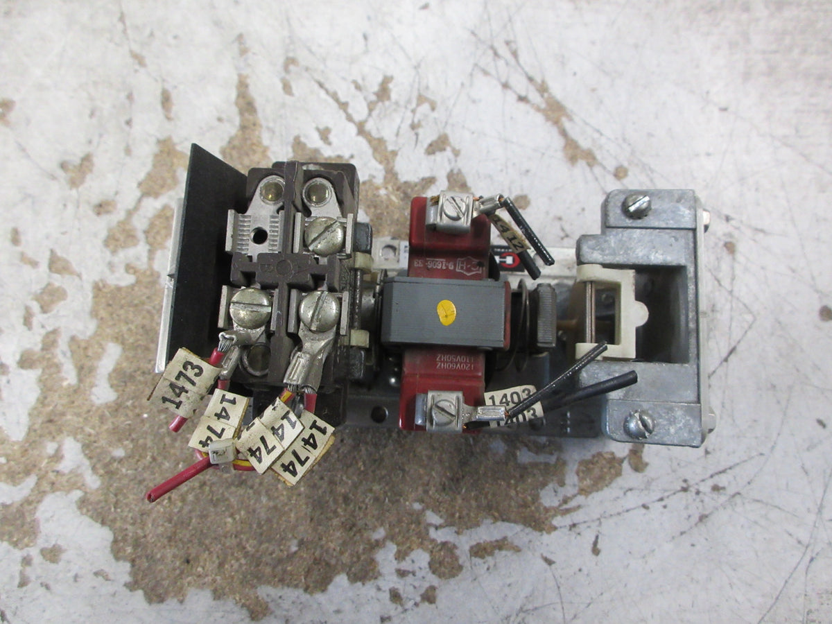 Cutler-Hammer Pneumatic Timing Relay 10337H178A 120V Coil 600V Used