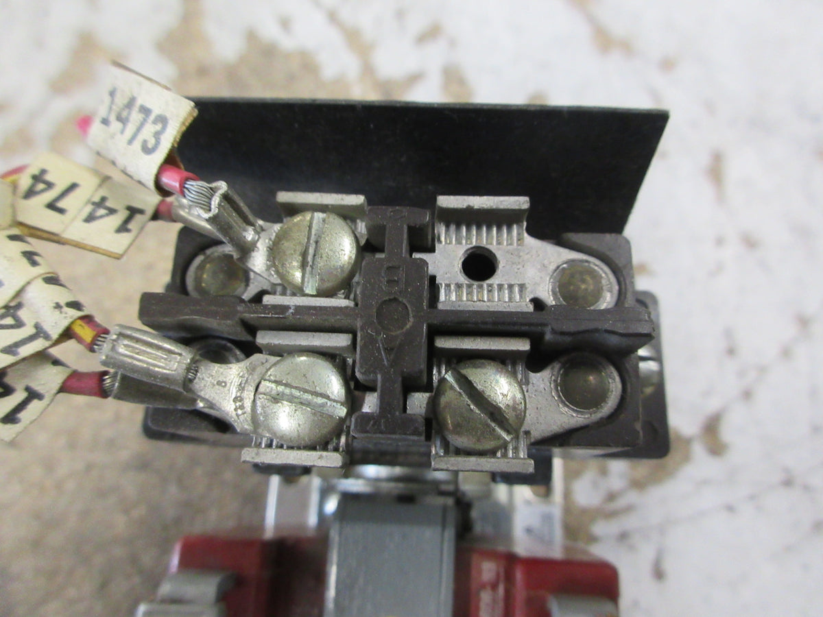 Cutler-Hammer Pneumatic Timing Relay 10337H178A 120V Coil 600V Used