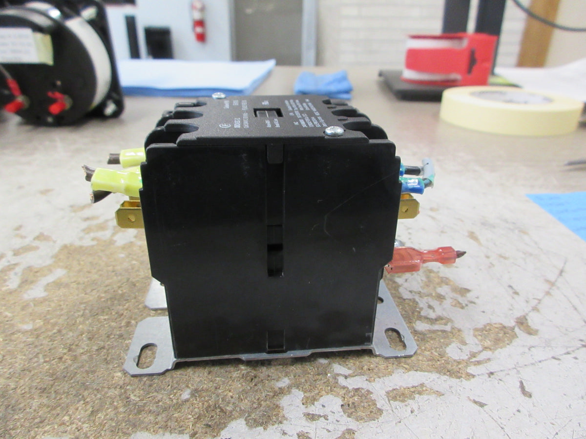 Liebert Contactor E-0110 24V Coil 25A 600V W/Aux Contact Used