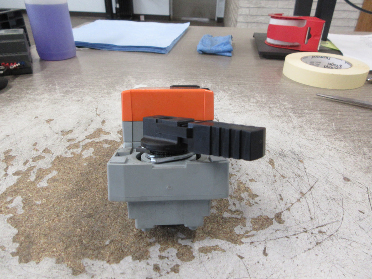 Belimo Valve Actuator LRB24-SR LB 45 in-lb 24V AC/DC Used