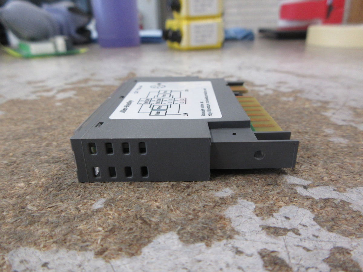 Allen-Bradley Point I/O Digital Input Module 1734-IA4 Ser. C FW: 3.022 4PT Used