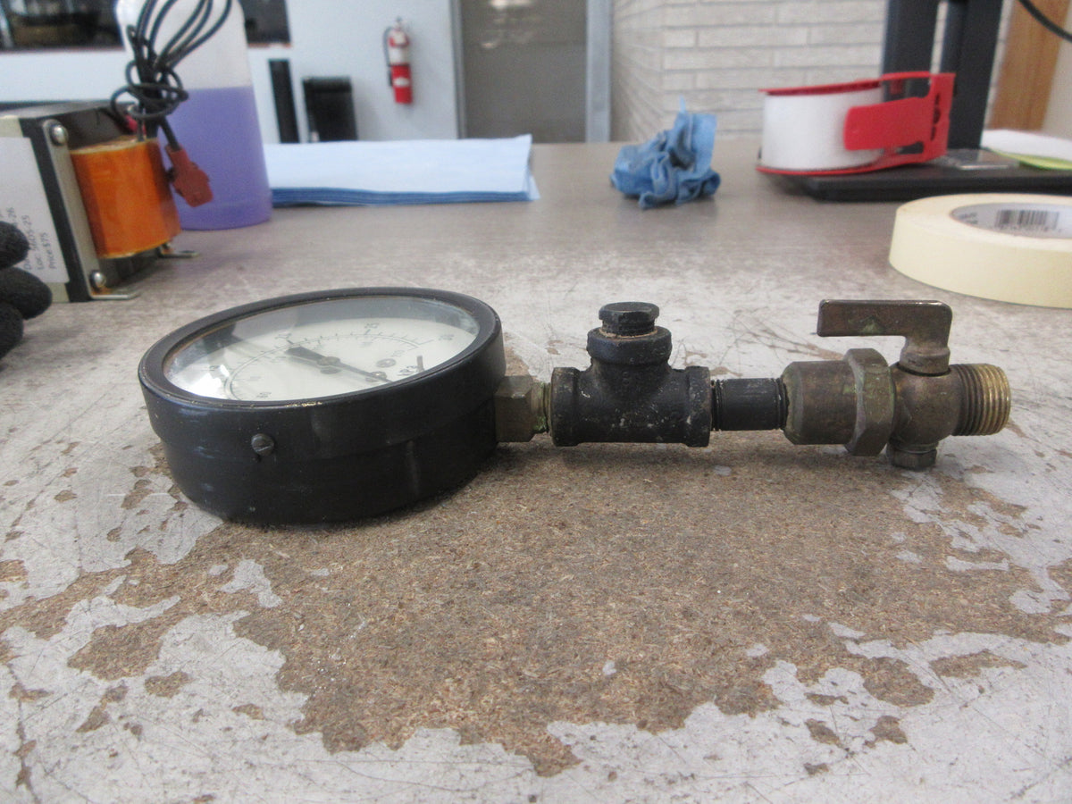 Marsh Pressure Gauge 34693-3 Iss. D Range: 0-30 PSI Used