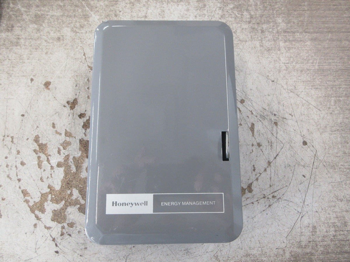 Honeywell Energy Management Timer S6005A1006 120V 60Hz 3W 24-Hour Used