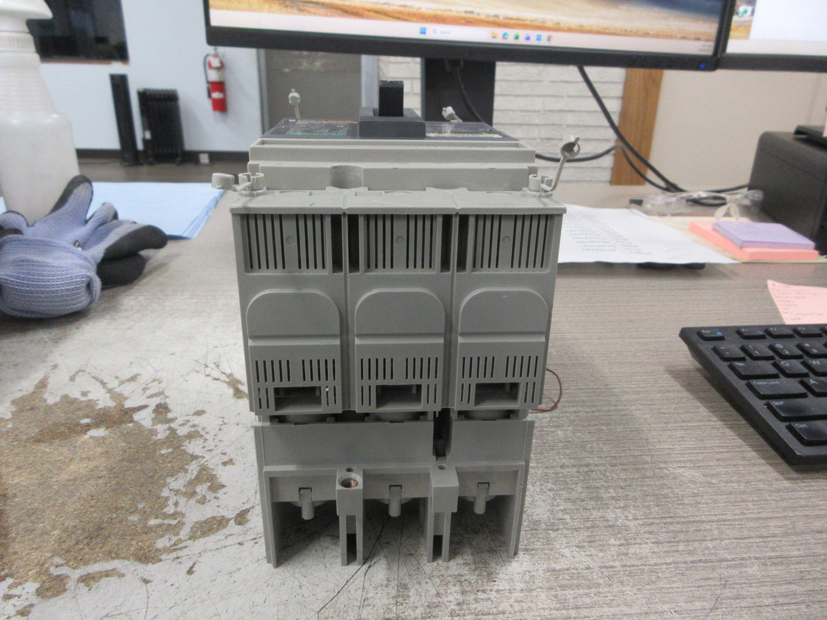 Merlin Gerin Circuit Breaker NSF150A 600V 150A 3P W/Mounting Base Used
