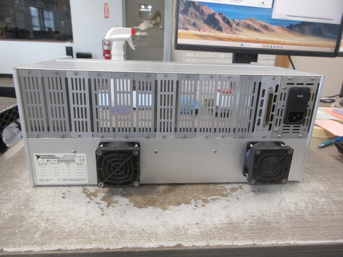 National Instruments SCXI-100 Chassis 181455M-01 Rev: 3.0 12-Slot W/Mounts Used