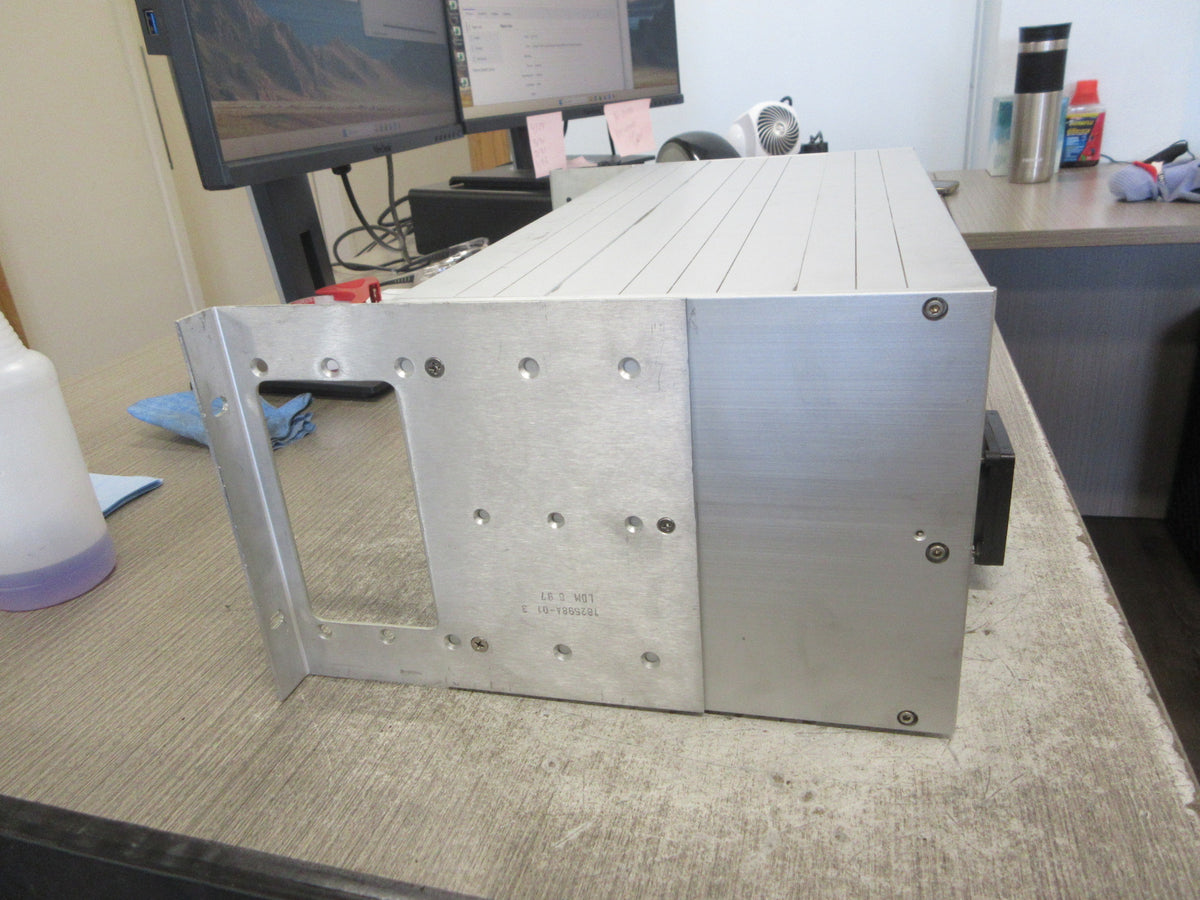 National Instruments SCXI-100 Chassis 181455M-01 Rev: 3.0 12-Slot W/Mounts Used