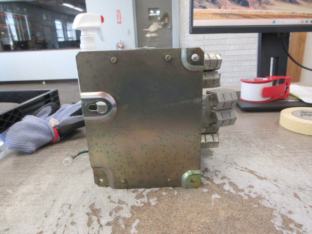 Allen-Bradley Current-Transformer w/Overload 592-TPD400 496A Ratio 400/5 Used