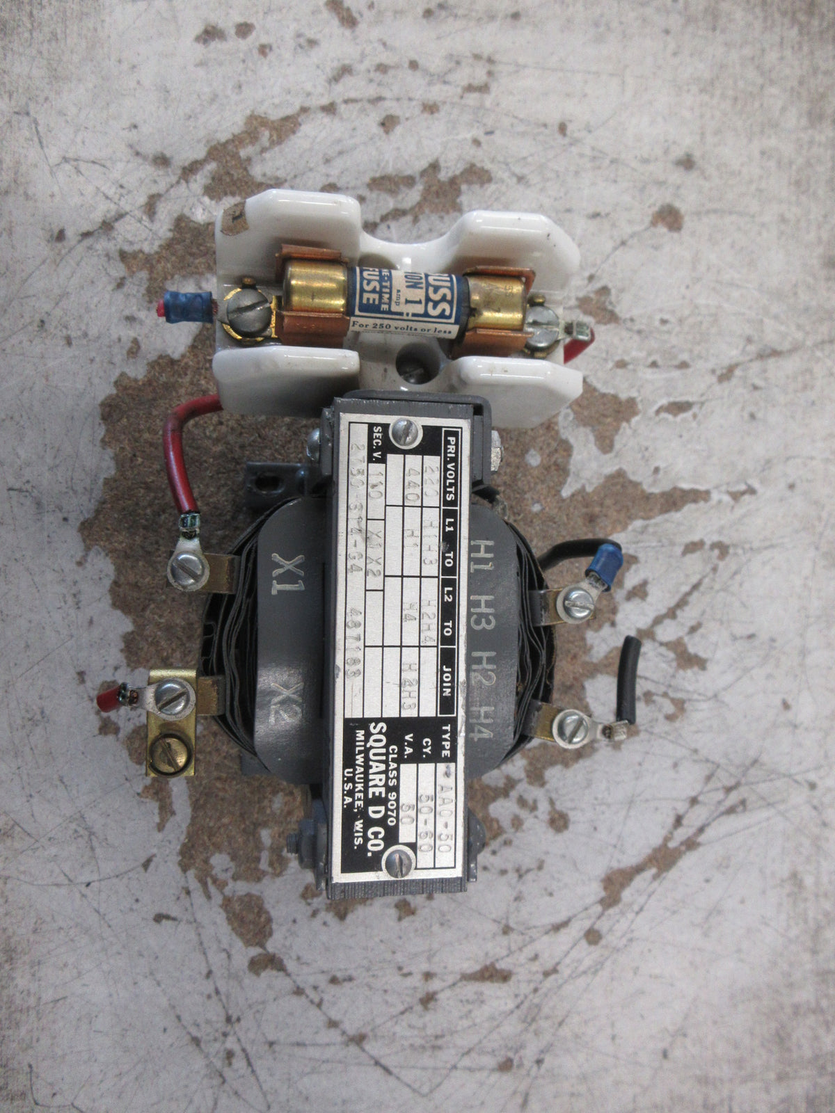 Square D Transformer 9070 AA0-50 50VA Pri: 220/440V Sec: 110V 50-60Hz Used