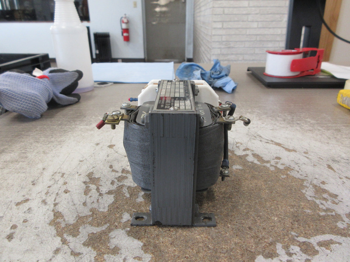 Square D Transformer 9070 AA0-50 50VA Pri: 220/440V Sec: 110V 50-60Hz Used