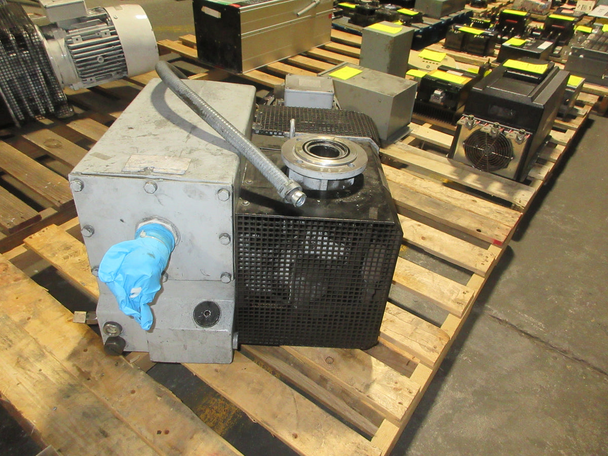 Leybold SogeVac Rotary Vane Vacuum Pump SV200 9502799/04 7.5HP 1750RPM Used