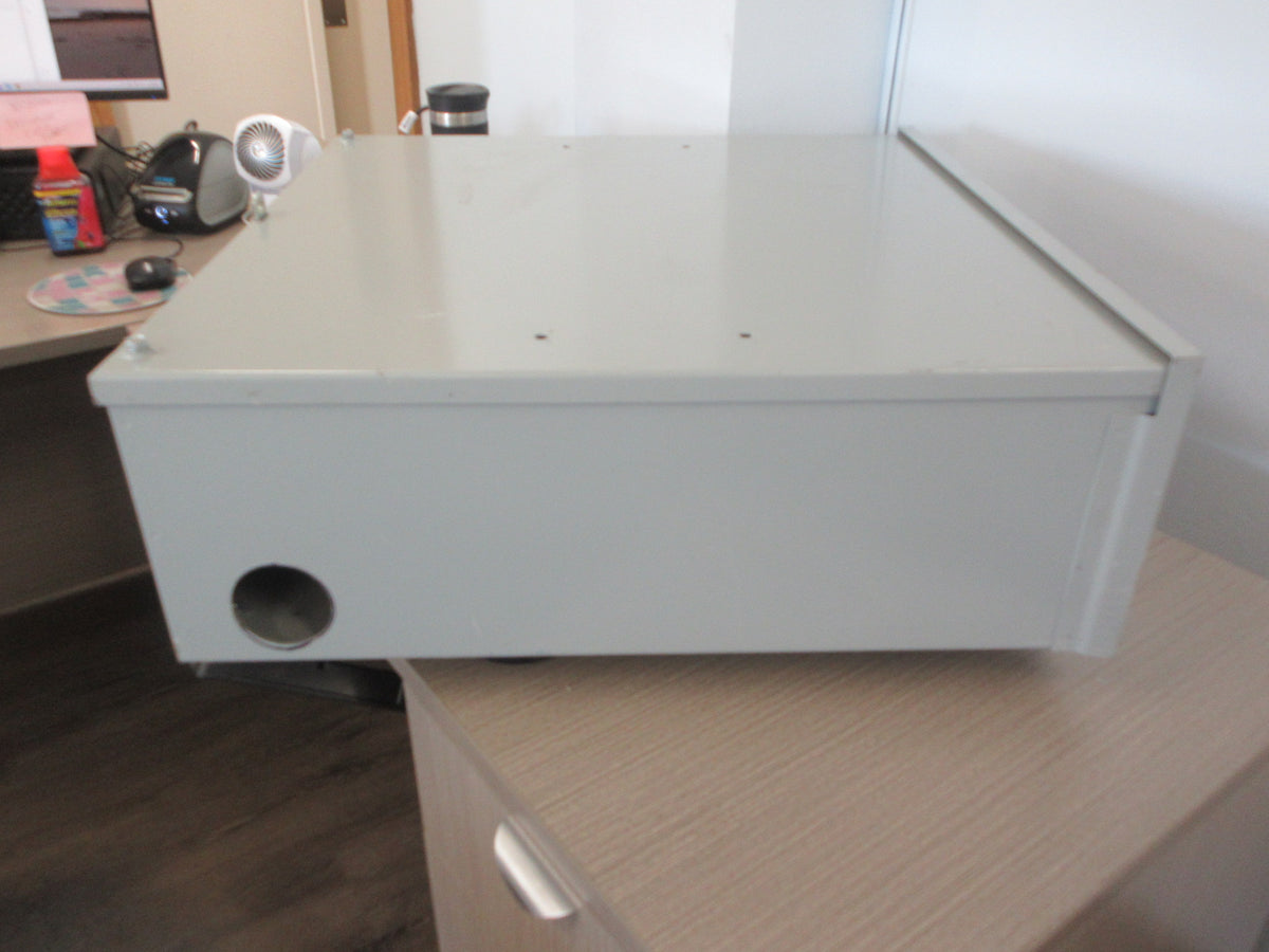 nVent Hoffman 3R Enclosure A24R248 Size: 24"x24"x8" Used